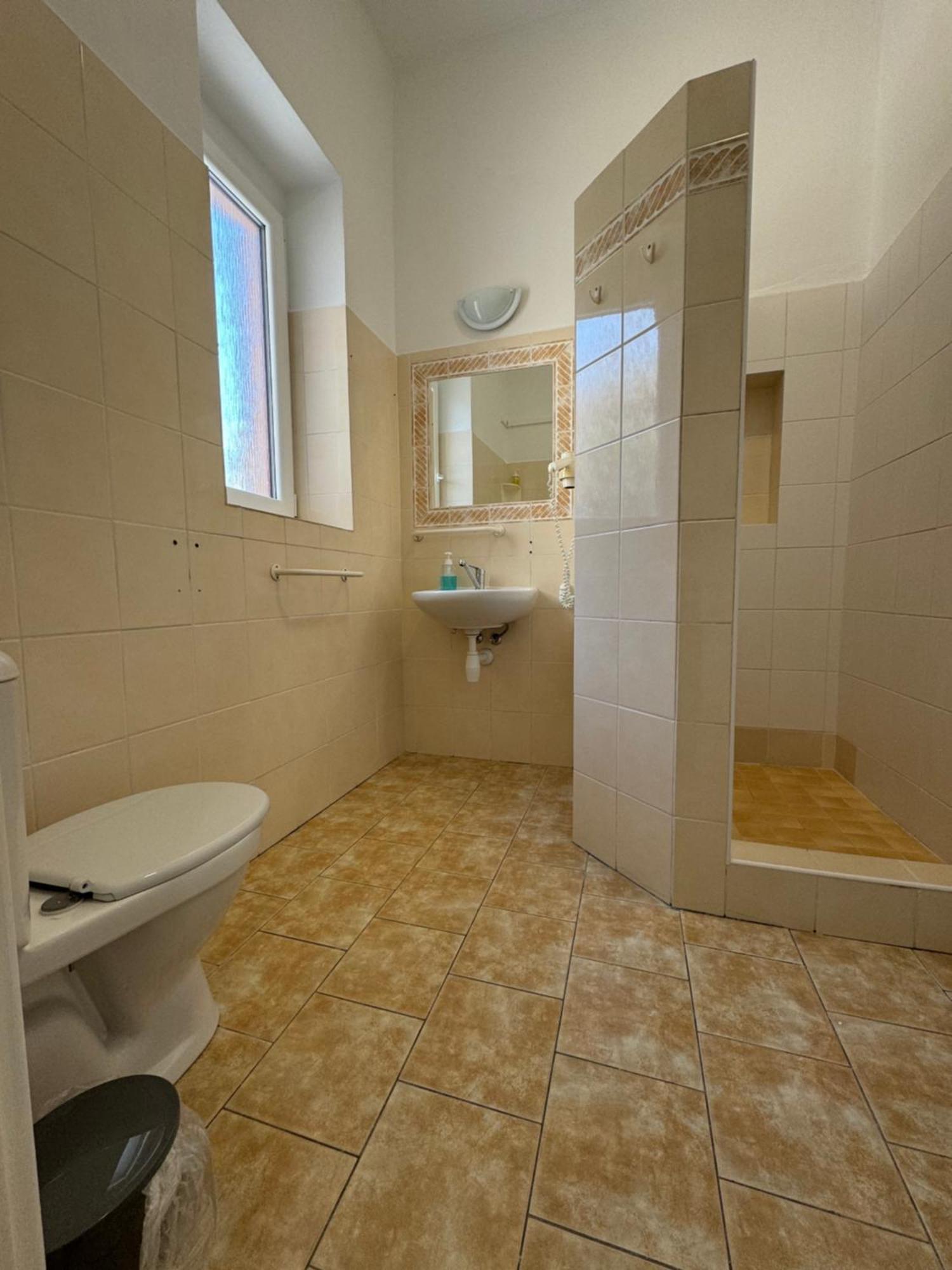 Pension Moravia Olomouc Eksteriør billede